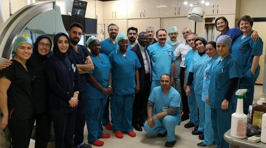 GA&Uuml;N Hastanesi&rsquo;nde yurt dışından gelen hekimlere eğitim