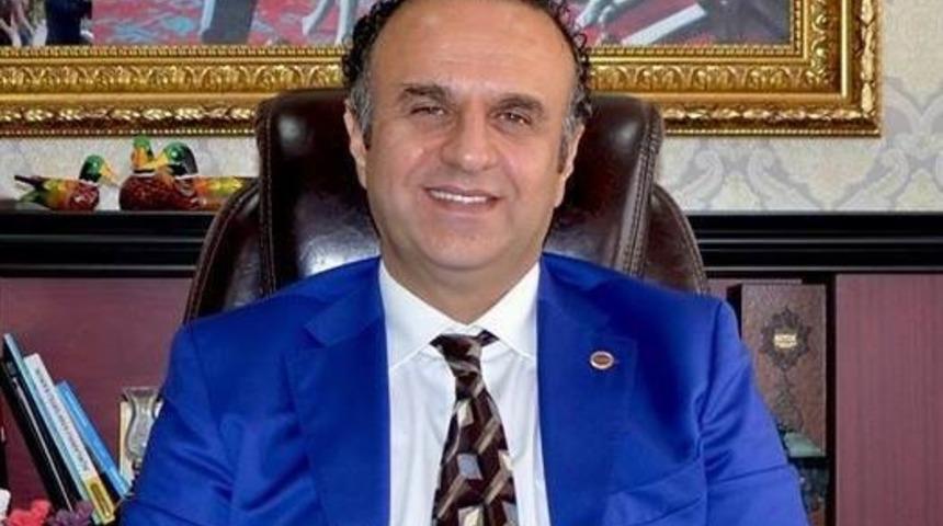 Karataş Belediye Başkanı &Uuml;nal kazada yaralandı