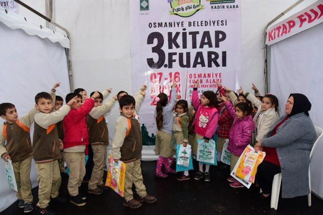 Osmaniye Belediyesi 3. Kitap Fuarı sona erdi