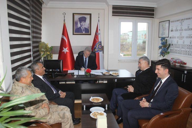 Gaziantep Valisi Davut Gül, Yavuzeli ilçesini ziyaret etti G5