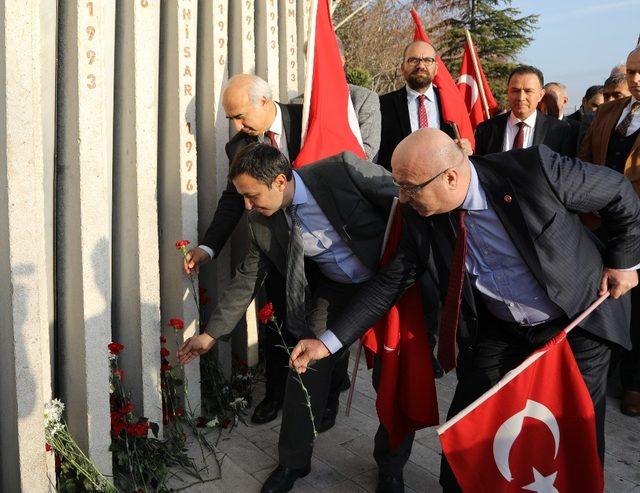 Kayseri’de Bombalı Saldırıda Şehit Olan 15 Asker, Erciyes Üniversitesi Tarafından Anıldı