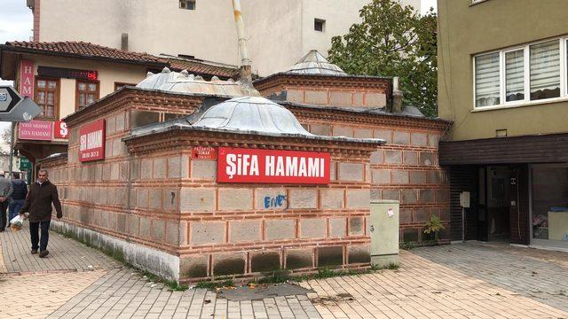 Tarihi hamamdaki soba faciasında zehirlenen doktor öldü