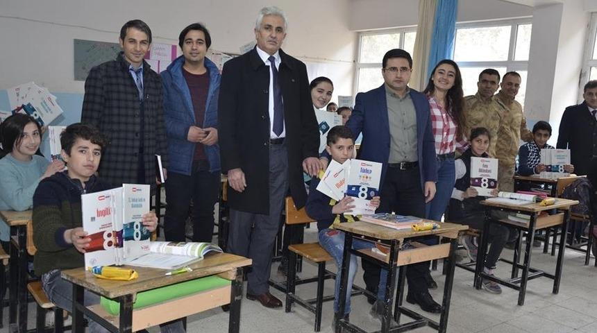 Beyt&uuml;şşebap&rsquo;ta 5 kitap okuyana &ccedil;eyrek altın hediye