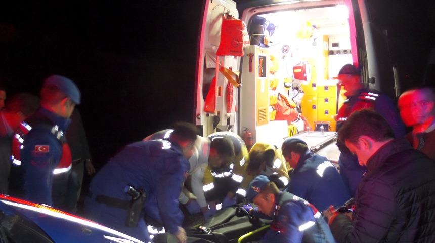 Boynuna ip bağlayıp, kayalıklardan atlayarak intihar etti