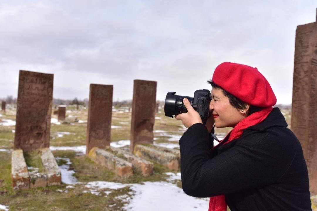 Fotoğraf&ccedil;ılardan Ahlat&rsquo;ın tarihi mekanlarına yoğun ilgi