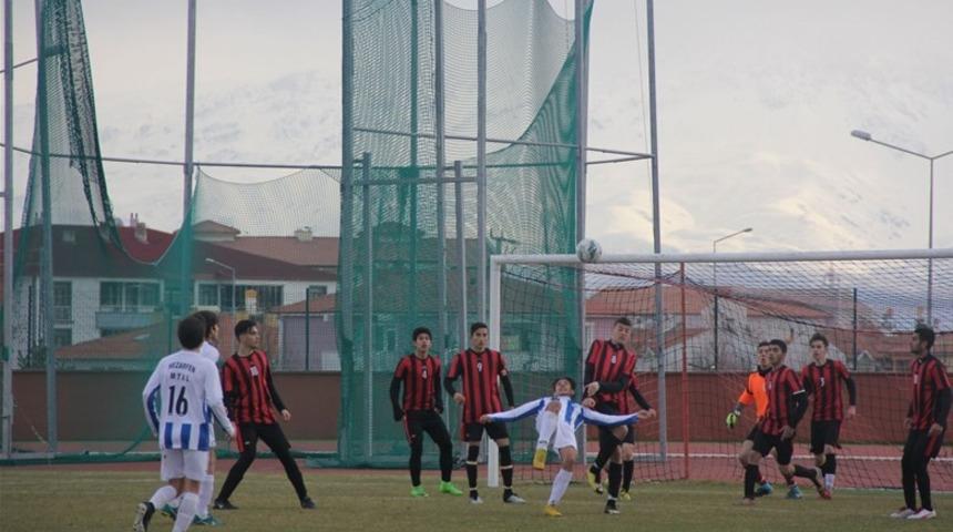 Gençler Futbol müsabakaları tamamlandı