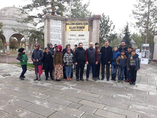 Erzincan’ın manevi önderleri gençlere tanıtılıyor