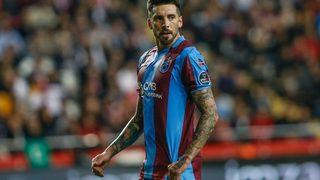Jose Sosa Trabzonsporluları ayağa kaldırdı