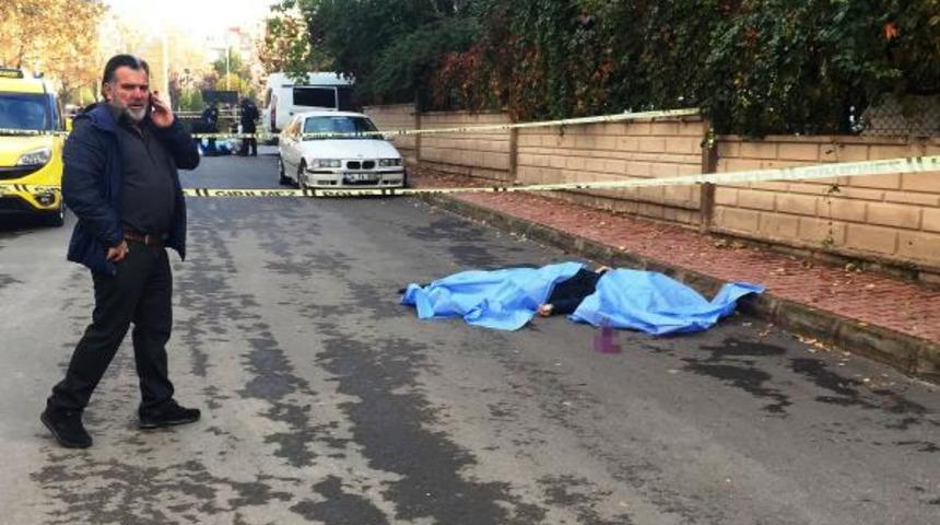 Antalya'da kadın cinayeti! Sokak ortasında dehşet saçtı