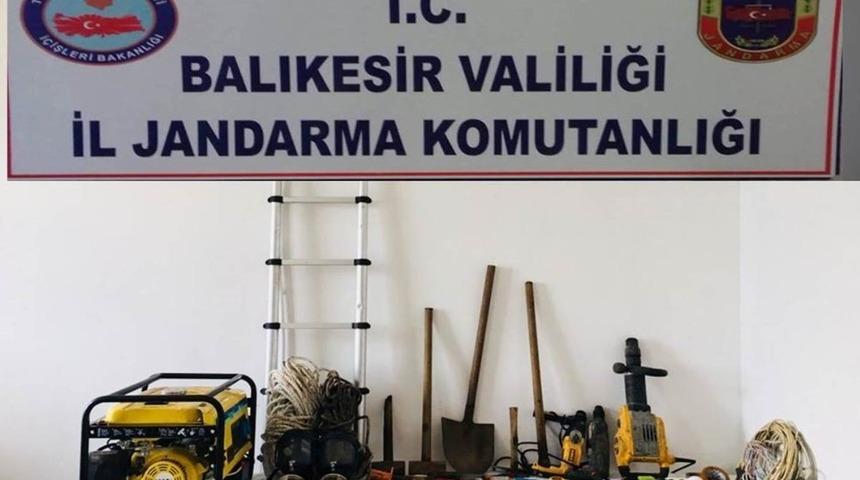 Marmara&rsquo;da ka&ccedil;ak kazı yapanlar su&ccedil;&uuml;st&uuml; yakalandı