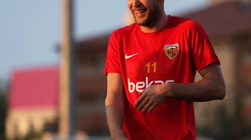 Asamoah gol orucunu bozdu sırada Kravets var