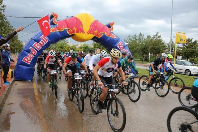 Bisiklet Tutkunları Akdeniz’de buluştu