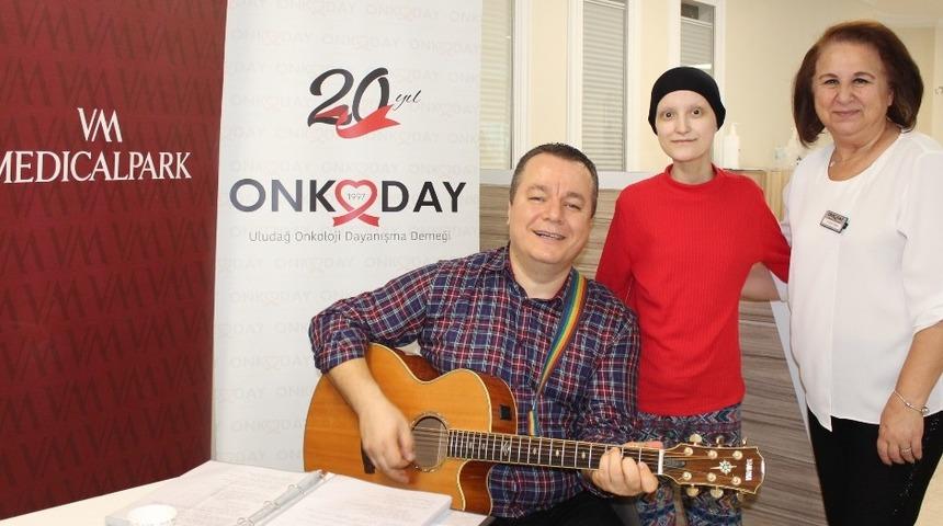 Kanser hastalarına moral verdiler