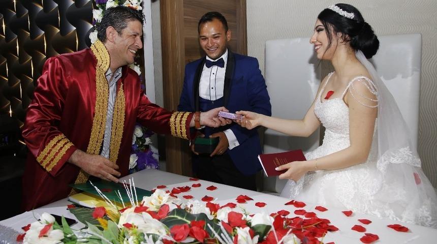 2018 Yılında 420 çift nikah masasına oturdu