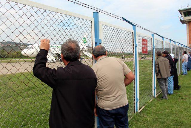 Zonguldak Havalimanı, i&ccedil; hat seferleri i&ccedil;in g&uuml;n sayıyor 2