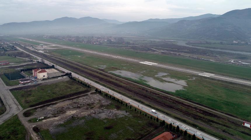 Zonguldak Havalimanı, i&ccedil; hat seferleri i&ccedil;in g&uuml;n sayıyor
