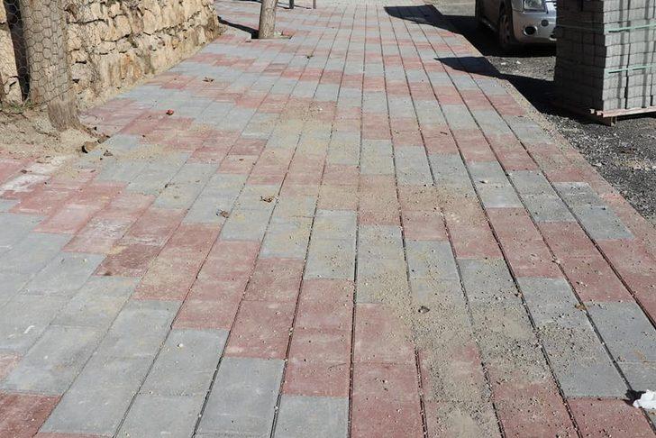 Siirt’te kaldırım çalışmaları sürüyor G4