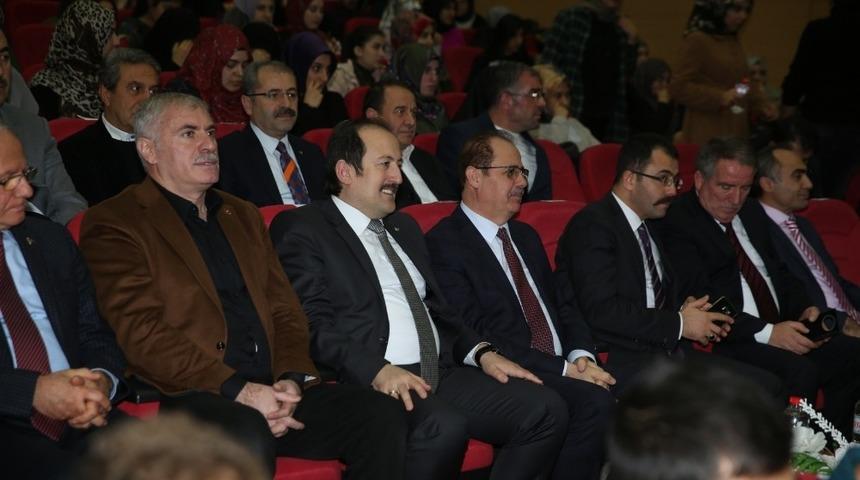 Bayburt&rsquo;ta &lsquo;İnsan Hakları&rsquo; konulu konferans d&uuml;zenlendi