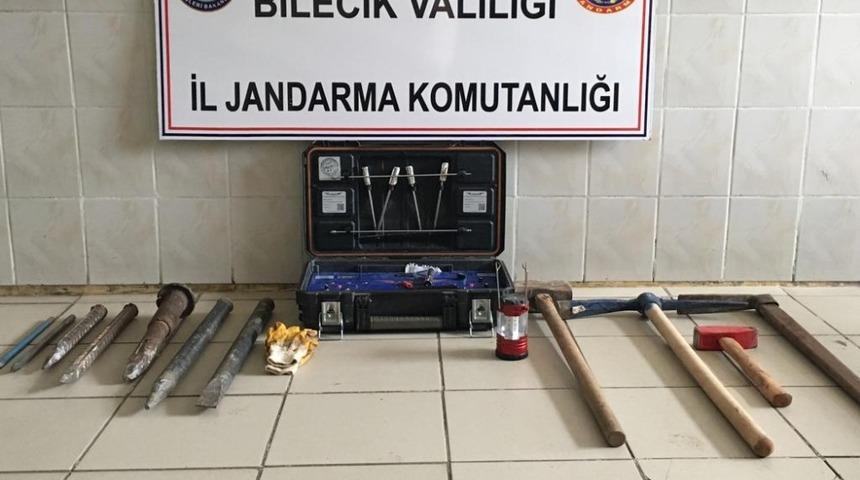 Jandarma definecilere g&ouml;z a&ccedil;tırmıyor