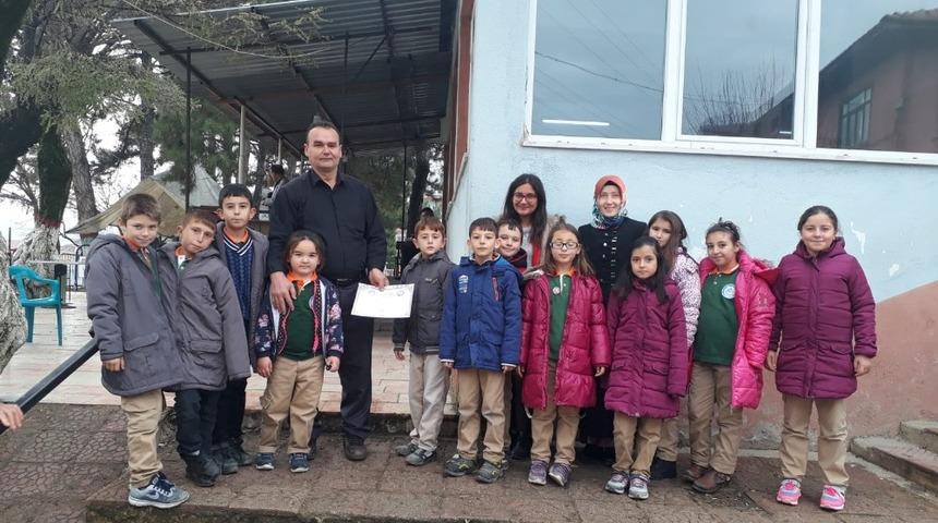 Öğrenciler sigarayı bırakanları ödüllendirdi