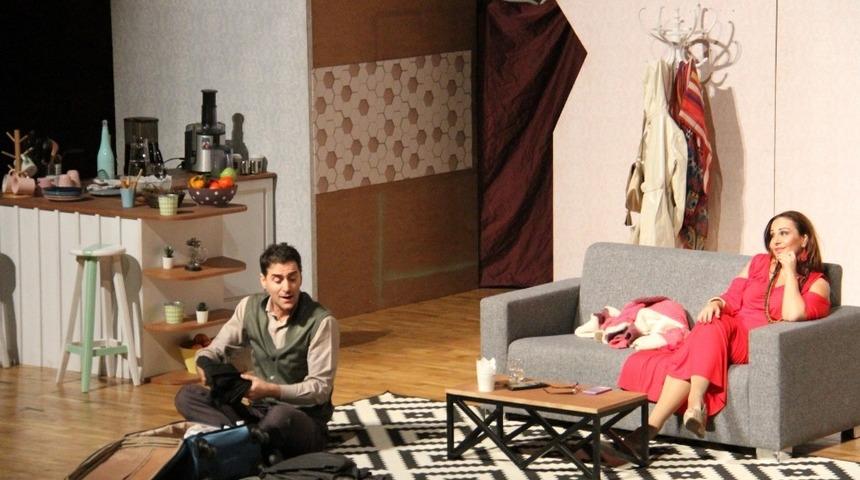 ‘Bavul’ Diyarbakır’da sahnelendi