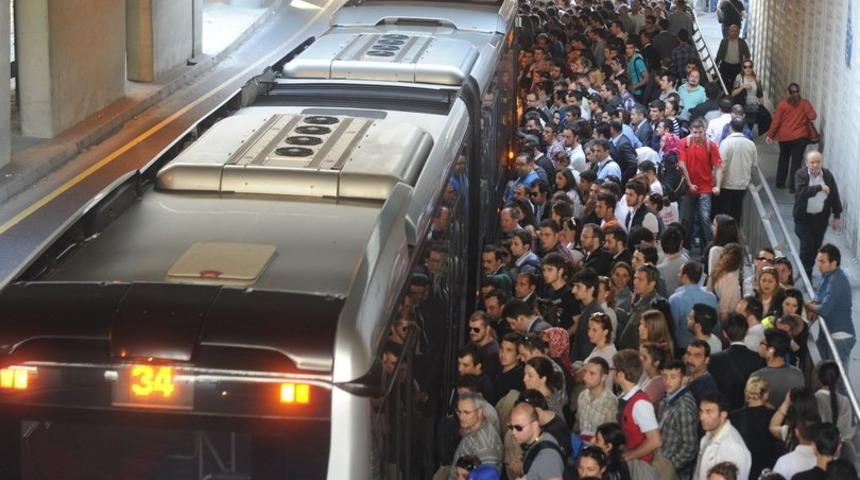 Metrobüs kullananlar dikkat! Uzman isimden korkutan uyarı