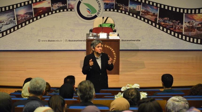 Mevlana ve d&uuml;ş&uuml;nceleri anlatıldı