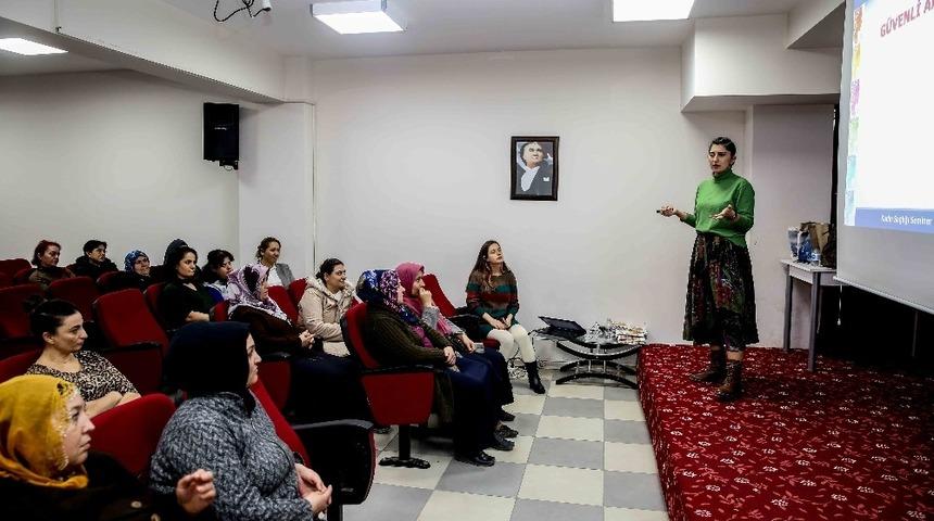 Bucalı kadınlara &lsquo;g&uuml;venli annelik&rsquo; eğitimi