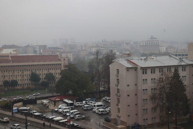 Gaziantep’te soğuk ve sisli hava hayatı olumsuz etkiliyor