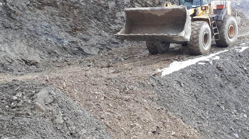 Siirt’te yağış nedeniyle kapanan yol ulaşıma açıldı