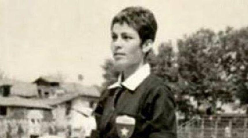 FIFA "İlk Kadın Hakem" olarak Drahşan Arda'yı kabul etti