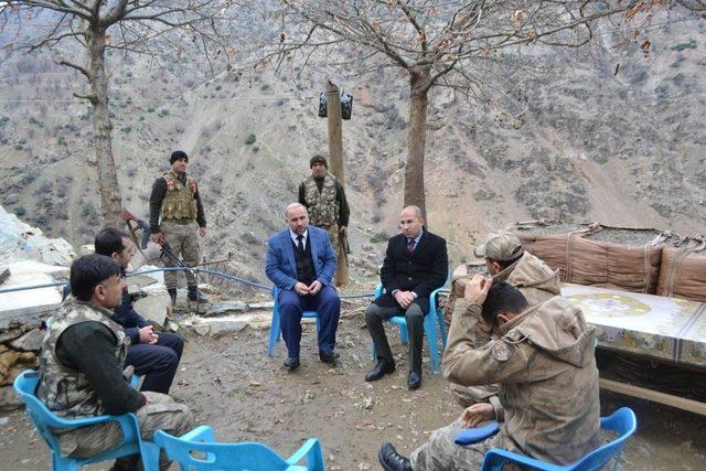 Kaymakam Özadalı’dan korucu noktasına ziyaret