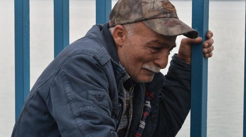 6 çocuk babası! Ağlaya ağlaya izledi