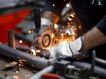 Sanayi üretimi bir önceki yılın aynı ayına göre yüzde 3,6 azaldı