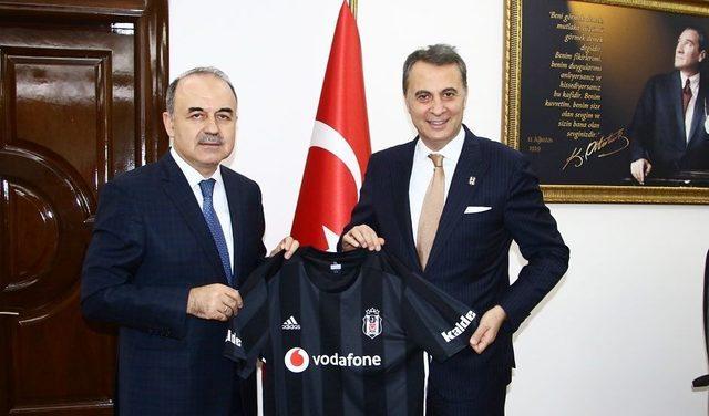 Beşiktaş Başkanı Fikret Orman’dan Yalova valisine ziyaret