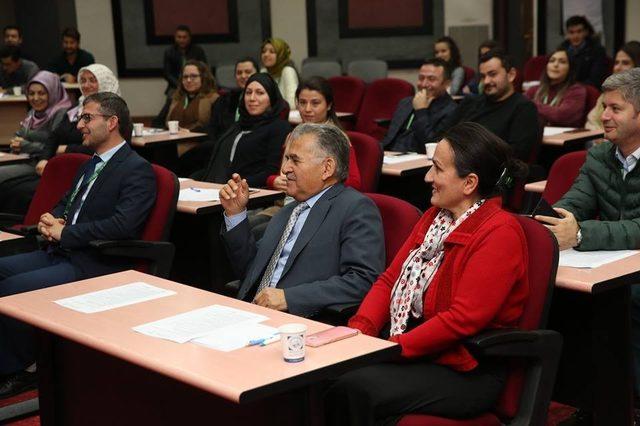 Melikgazi çalışanlarına iş sağlığı ve güvenliği eğitimi verildi