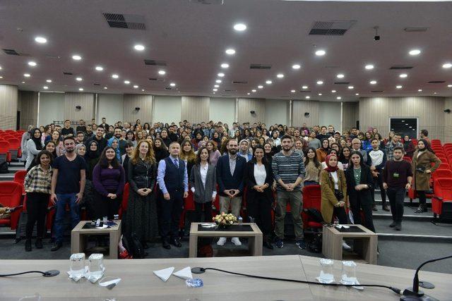 SAÜ’de ‘İş dünyasındaki yerimiz’ konulu konferans düzenlendi