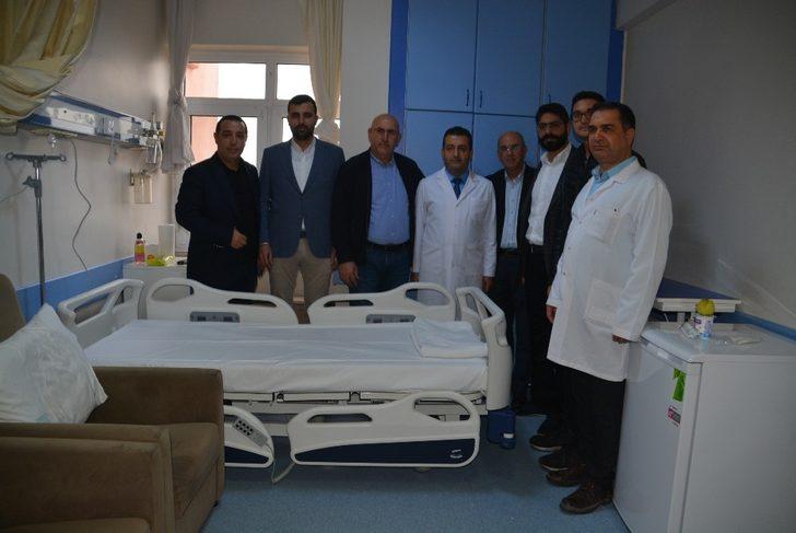 Aliağa Devlet Hastanesi’ne 16 yatak bağışlandı