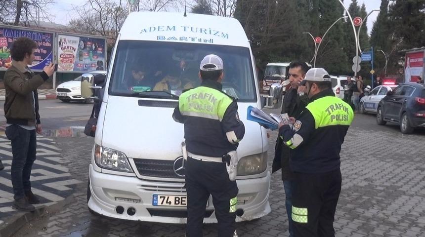 Emniyetten g&uuml;venli eğitim mesaisi