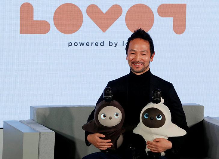 Japonyada yapay zekalı sevgi robotu üretildi 61