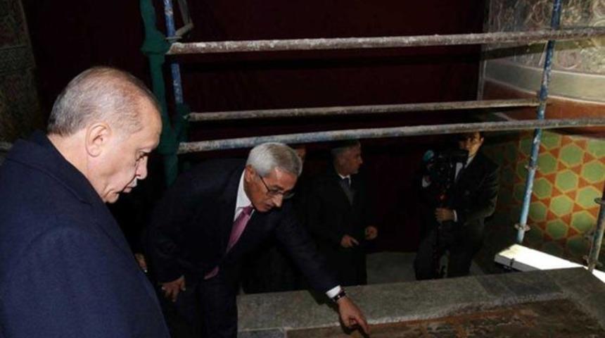 Cumhurbaşkanı Erdoğan Mevlana’nın asıl kabrinin girişini gördü! 4. Murat'tan sonra bir ilk!