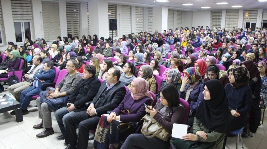 KYK &uuml;niversiteli gen&ccedil;leri geleceğe hazırlıyor