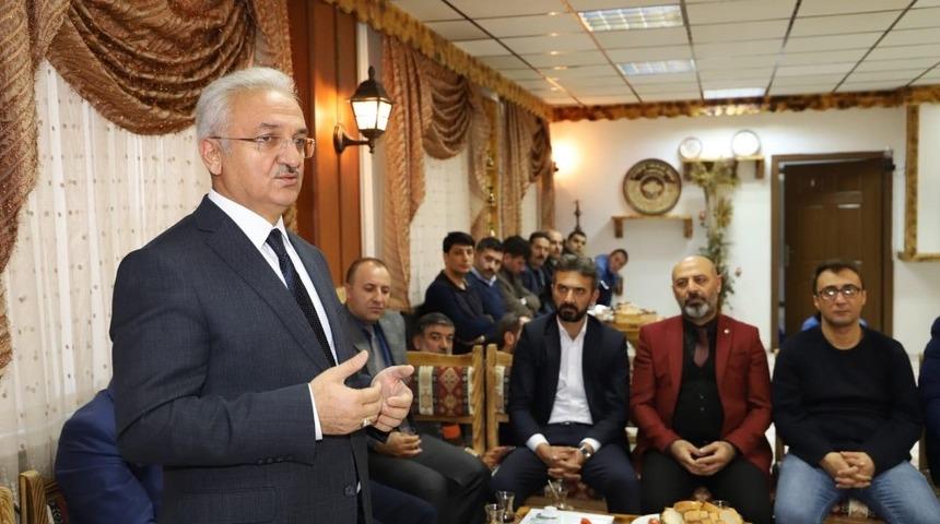 Başkan Başsoy, temizlik işleri personeliyle toplantı d&uuml;zenledi