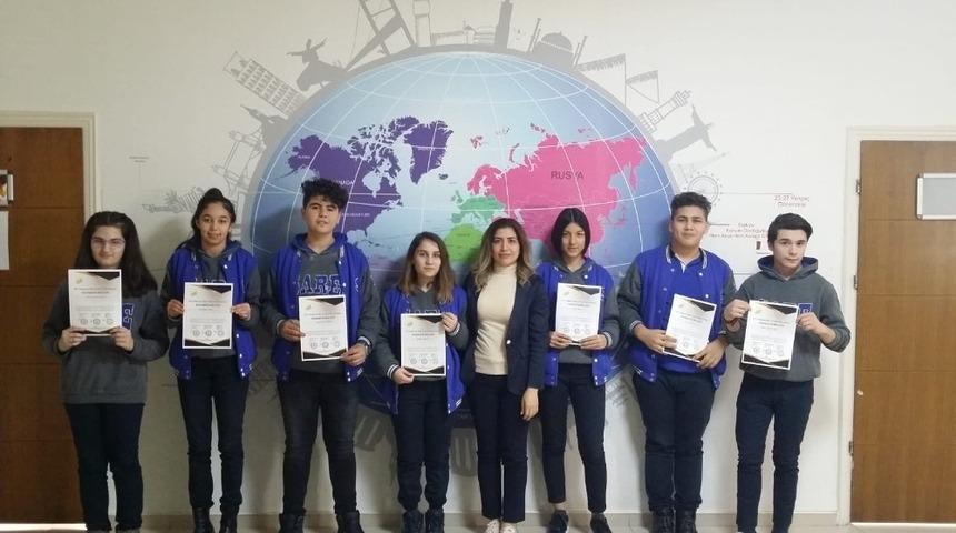 Sare Koleji &ouml;ğrencileri URFODU Bilim Temelli Bilgi Yarışması&rsquo;nda