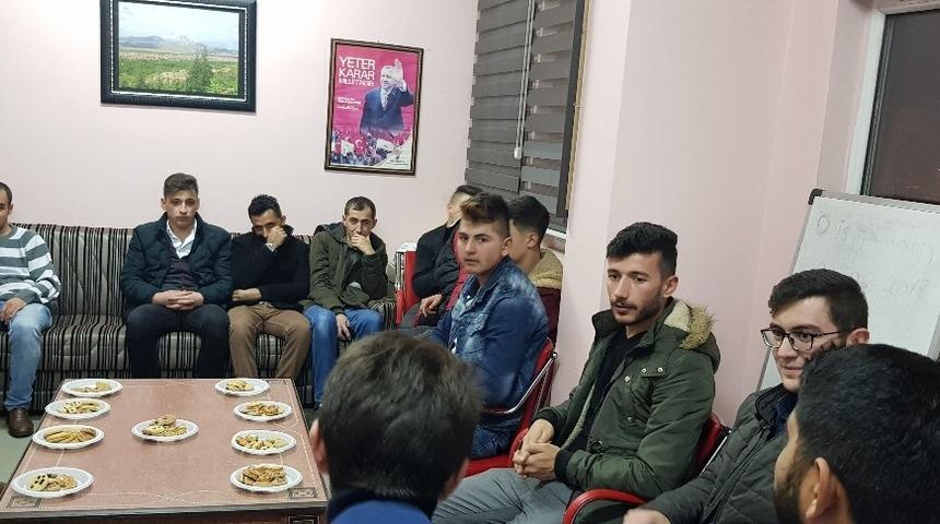 AK Parti Develi Gen&ccedil;lik Kolları toplantısı yapıldı