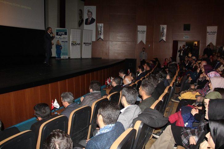 “Mutlu Aile Mutlu Toplum” konferansı G3