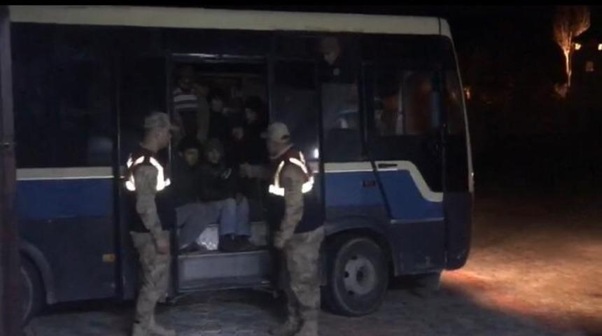 Van&rsquo;da 47 ka&ccedil;ak g&ouml;&ccedil;men yakalandı