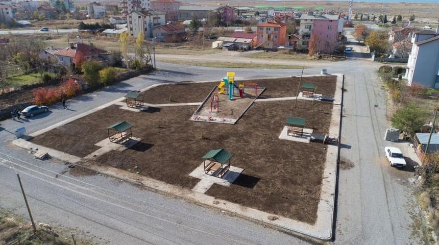 Beyşehir Belediyesi&rsquo;nin park &ccedil;alışmaları s&uuml;r&uuml;yor