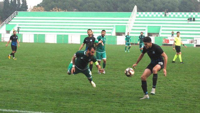 Salihli Belediyespor’un ilk yarı karnesi kötü