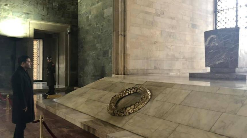 &Ouml;mer G&uuml;nel, Anıtkabir&rsquo;i ziyaret etti